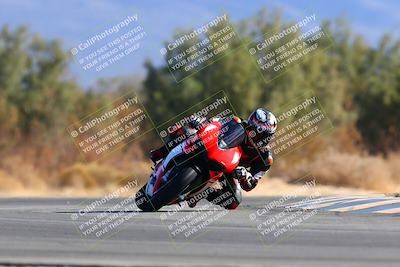 media/Jan-08-2022-SoCal Trackdays (Sat) [[1ec2777125]]/Turn 7 (1035am)/